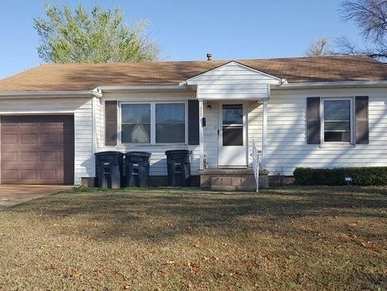property at 402 W Palm St