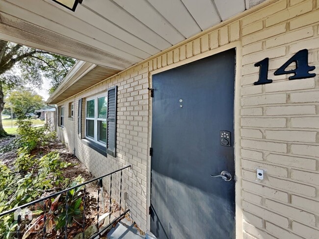 property at 14 Lamplight Ln