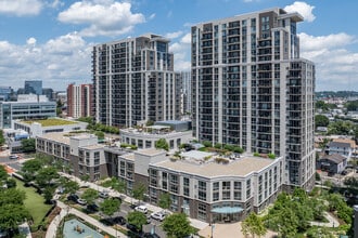 Allure @ Harbor Point in Stamford, CT - Building Photo - Building Photo