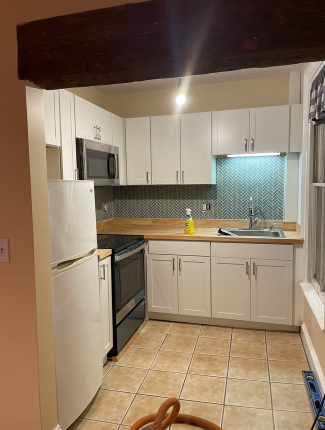 238 Green St, Unit 2 in Schenectady, NY - Building Photo - Building Photo
