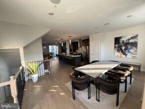 120 Capital Ct in Largo, MD - Building Photo - Building Photo