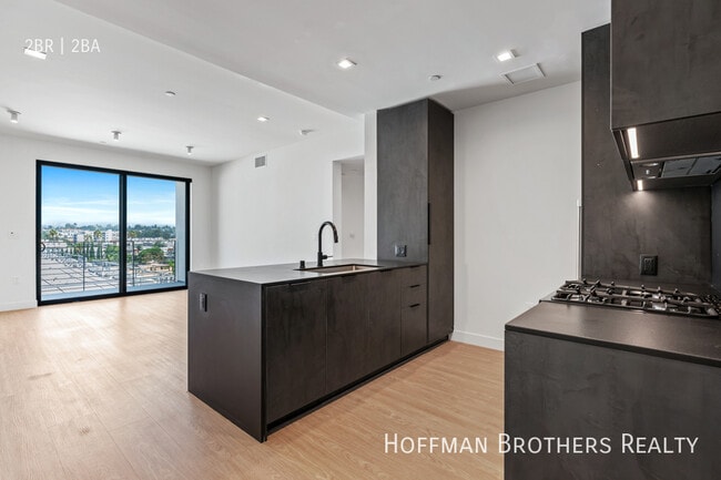 3688 Overland Ave in Los Angeles, CA - Foto de edificio - Building Photo