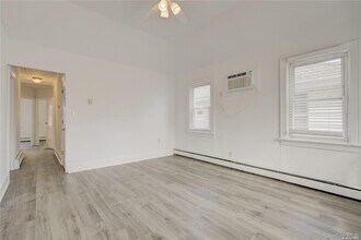 39 Oswego Ave in East Atlantic Beach, NY - Building Photo - Building Photo