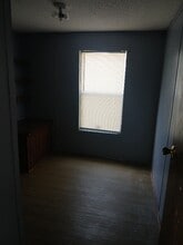 1705 Woodlawn Ct in Florence, SC - Foto de edificio - Building Photo