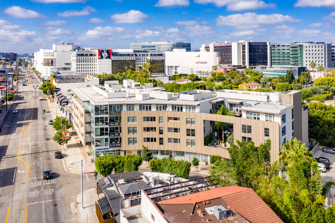 Fiona in West Hollywood, CA - Foto de edificio