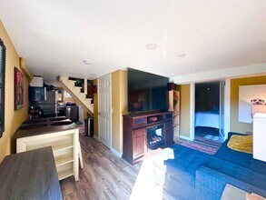 8715 SE 30th Ave in Milwaukie, OR - Building Photo - Building Photo