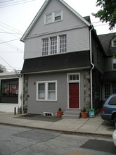 1348 Ashbourne Rd in Elkins Park, PA - Building Photo - Building Photo