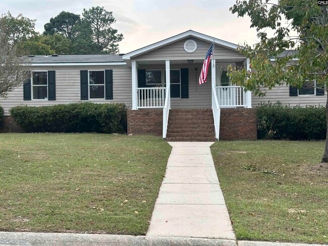 property at 221 Bentgrass Ln