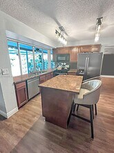 8361 NW 24th Ct in Sunrise, FL - Building Photo - Building Photo