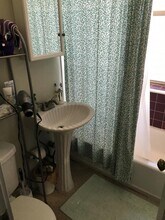 55 Park Dr, Unit 24 in Boston, MA - Foto de edificio - Building Photo