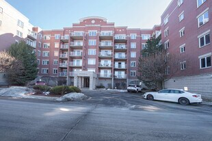 6560 W Diversey Ave in Chicago, IL - Building Photo