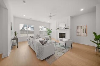 3705 SW Daybreak Blvd in Bentonville, AR - Building Photo - Building Photo