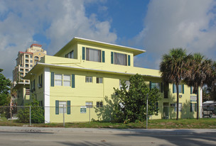 Casa Alhambra Apartments