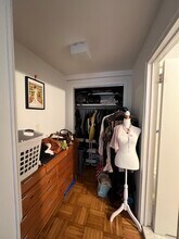 135 E 54th St, Unit 16F in New York, NY - Building Photo - Building Photo