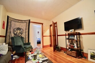 141 Cottage St, Unit 1 in Boston, MA - Building Photo - Building Photo