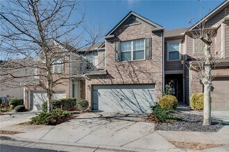 1024 Haley Wds Ln in Lawrenceville, GA - Building Photo - Building Photo