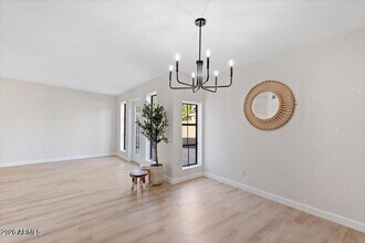 8432 E Malcomb Dr in Scottsdale, AZ - Building Photo - Building Photo