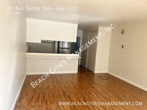 383 Bay Shore Ave in Long Beach, CA - Building Photo - Building Photo