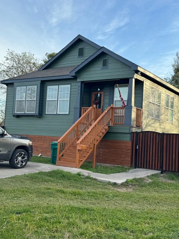 property at 206-212 12th St