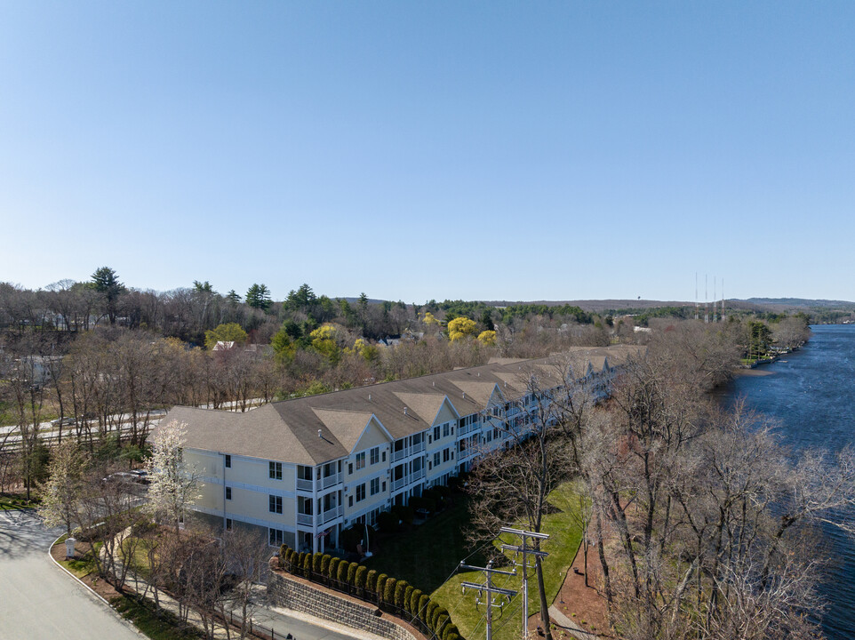 The Pointe in Manchester, NH - Building Photo