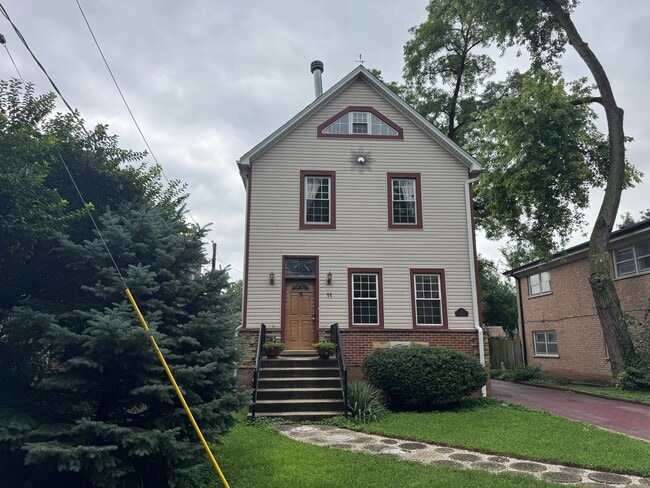 property at 11 Lafayette Rd