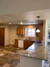 1917 Dena Dr in Edmond, OK - Building Photo - Building Photo