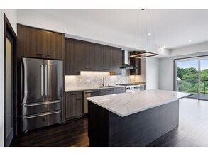 253 Lake St E in Wayzata, MN - Building Photo - Building Photo