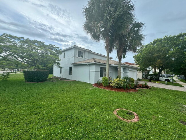 4527 SW 129th Ave in Miramar, FL - Building Photo - Building Photo