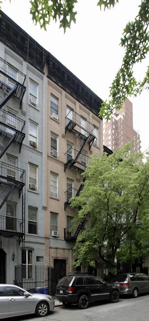 Icahn House Apartments in New York, NY - Building Photo