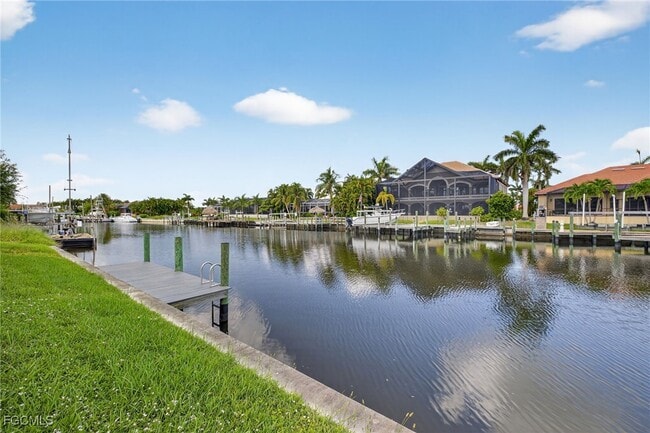 2532 SW 26th Pl in Cape Coral, FL - Building Photo - Building Photo