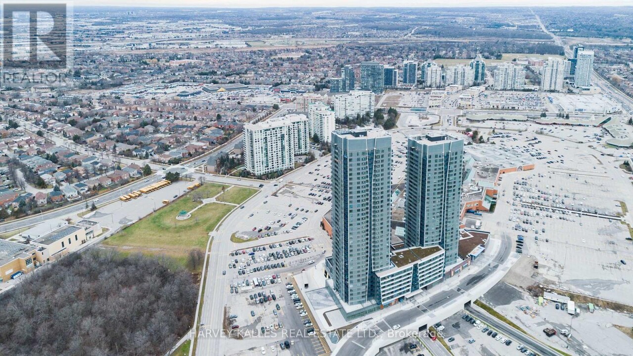 50-750 Upper Mall Wy in Vaughan, ON - Building Photo