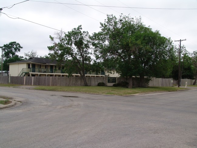 Colonial Greens I Apartments in Victoria, TX - Foto de edificio - Building Photo