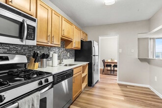 1201 S Bell St in Arlington, VA - Foto de edificio - Building Photo