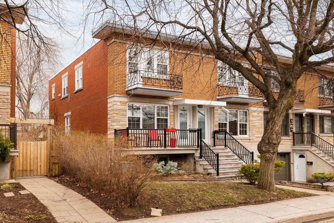 12143 Taylor in Montréal, QC - Building Photo