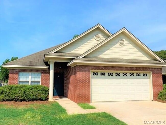 property at 725 Briarcliff Pl