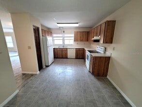 456 Hunter Cir, Unit 138 in Kissimmee, FL - Building Photo - Building Photo