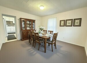 30 Cedar St in Amityville, NY - Building Photo - Building Photo