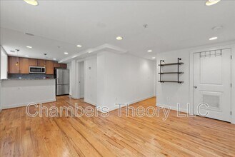 739 Newton Pl NW in Washington, DC - Foto de edificio - Building Photo