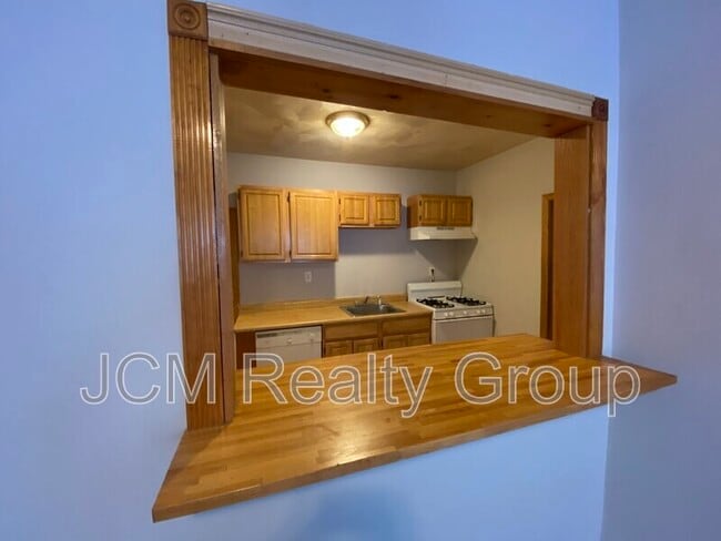 35 Bradshaw St in Boston, MA - Building Photo - Building Photo