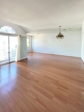 85 Grieco Dr, Unit 2 in Jersey City, NJ - Building Photo - Building Photo