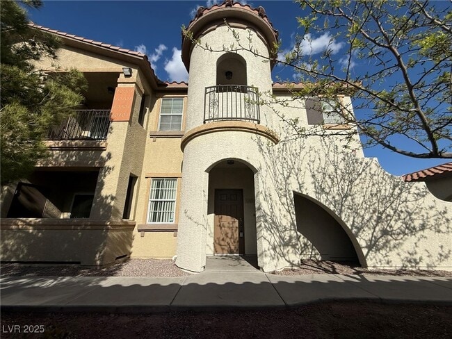 property at 50 Aura de Blanco St