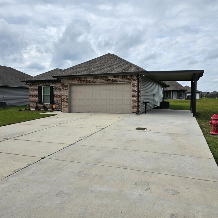 261 Colony Station in Thibodaux, LA - Foto de edificio