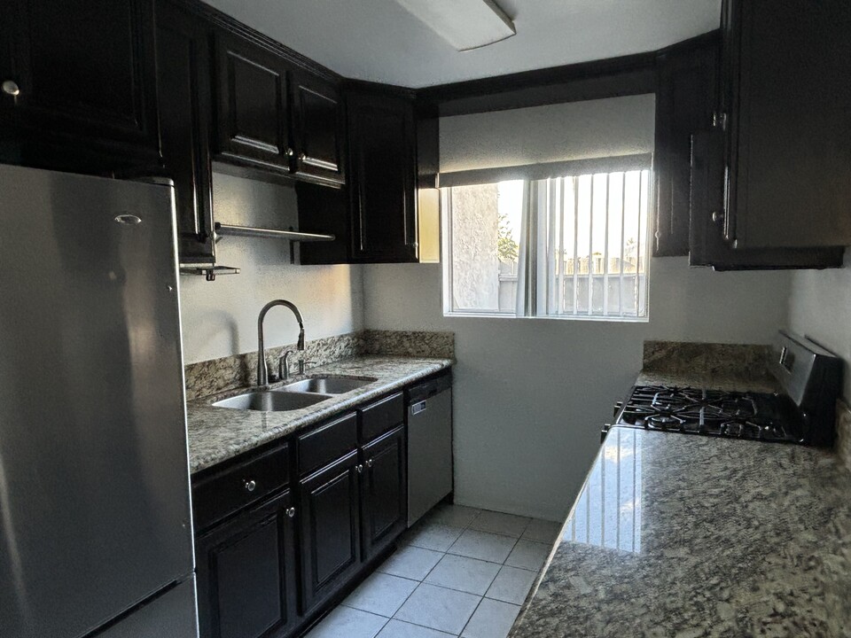 2255 Cahuilla St, Unit 140 in Colton, CA - Building Photo