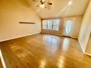 1233 E Ogorman Ct in Springfield, MO - Building Photo - Building Photo