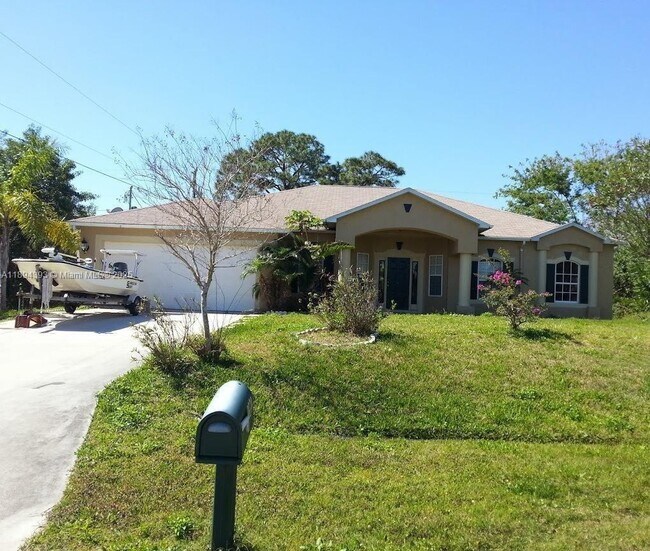 property at 4634 SW Eagle St