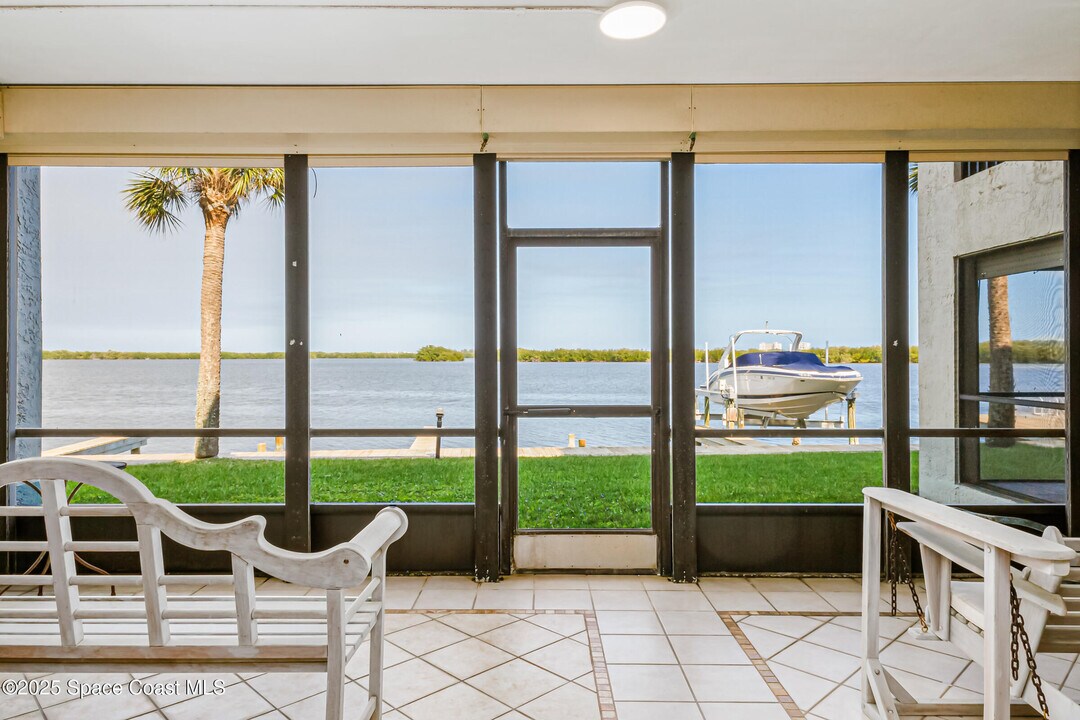 1825 Minutemen Causeway in Cocoa Beach, FL - Building Photo