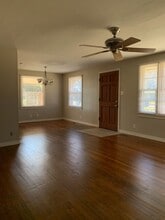 106 Hackett Ct in Florence, AL - Building Photo - Building Photo