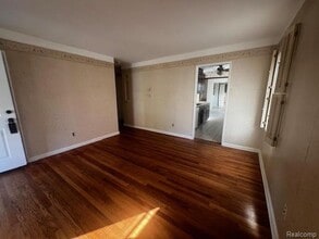 4957 Polk St in Dearborn Heights, MI - Building Photo - Building Photo