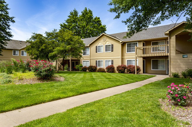 Stadium Place Apartments in Manhattan, KS - Building Photo - Building Photo