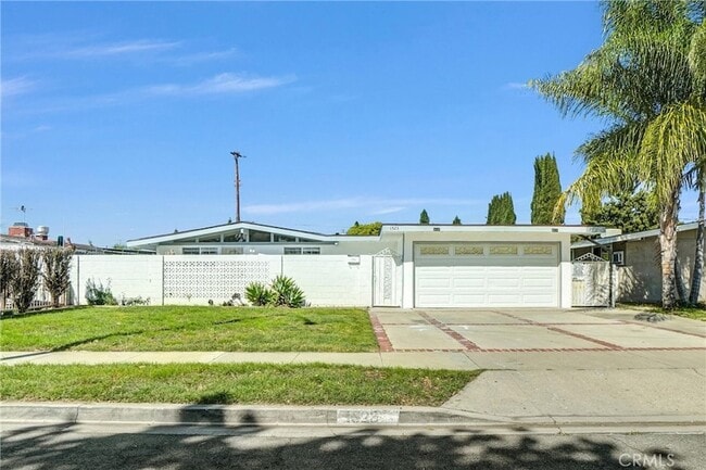 property at 1523 W Frances Dr